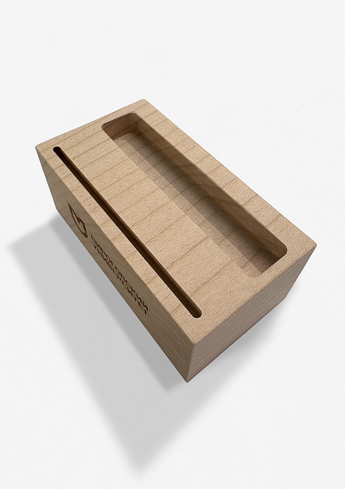 Календарь в деревянной подставке с логотипом — изображение 2